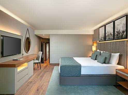 Marine Room Land View
