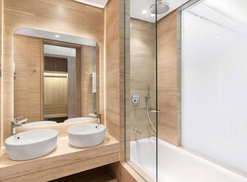 Executive Suite With Pool View
