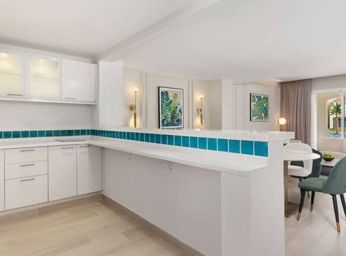 Three Bedroom Premium Villa With Pool View